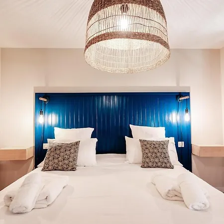 Maison Bleue Ouest Holiday home *