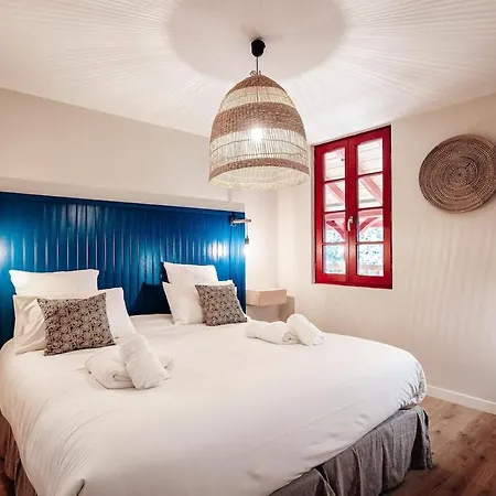 Holiday home Maison Bleue Ouest Saint-Julien-en-Born
