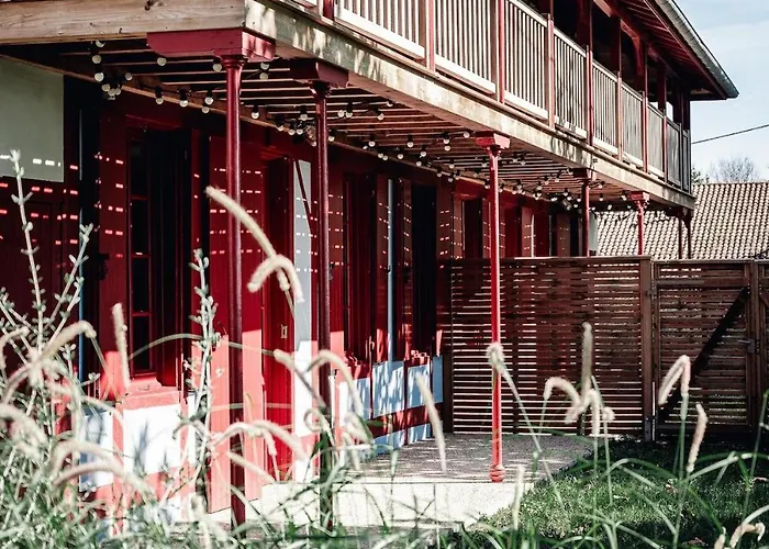 Maison Bleue Ouest * Saint-Julien-en-Born